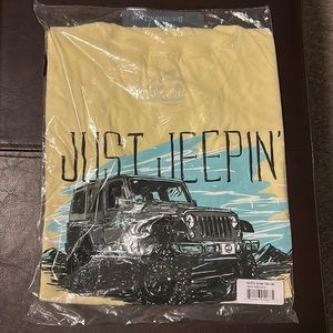 Unopened southern lure cotton tee shirt
